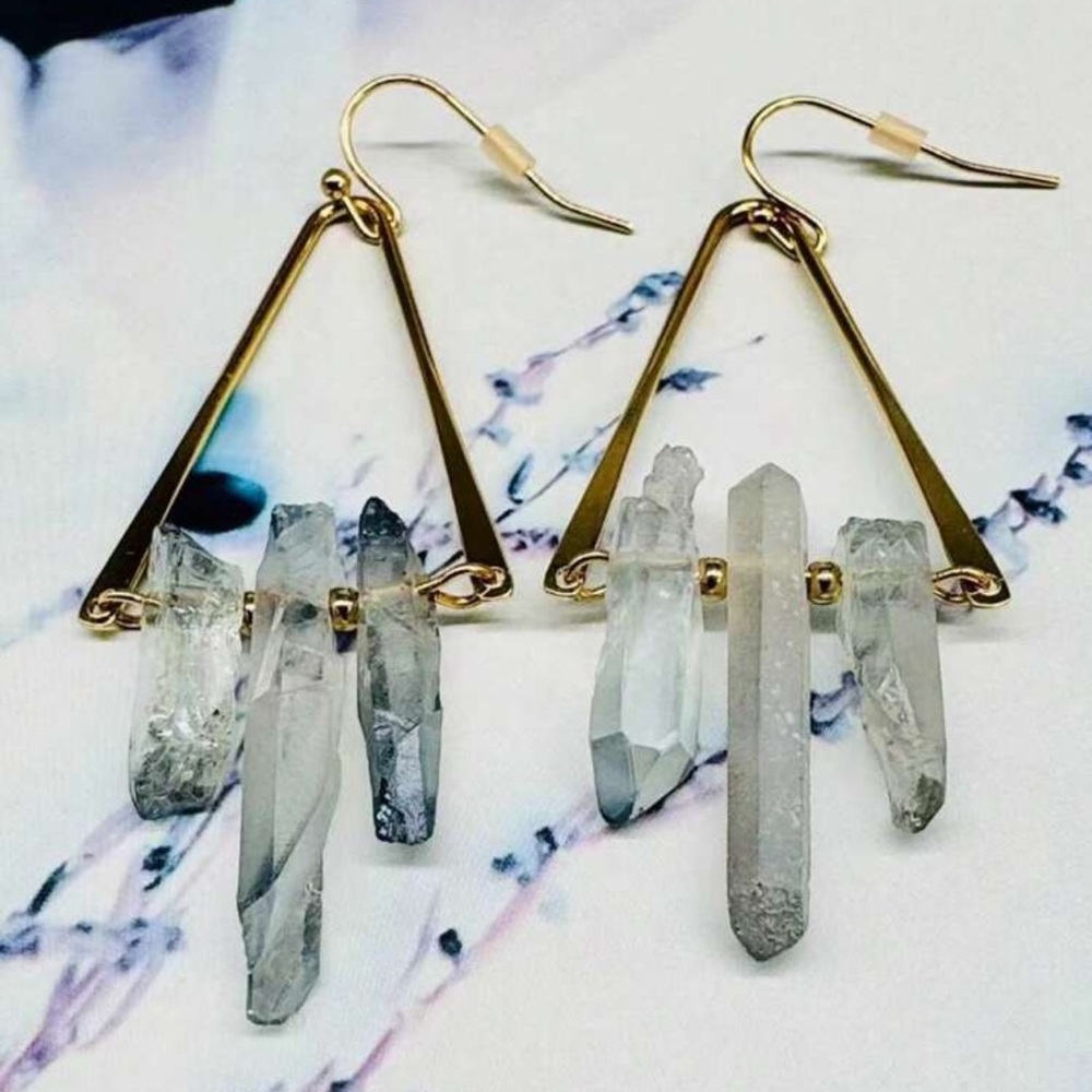 💎 Crystal Drop Earrings 💎 - Picture 3 of 3